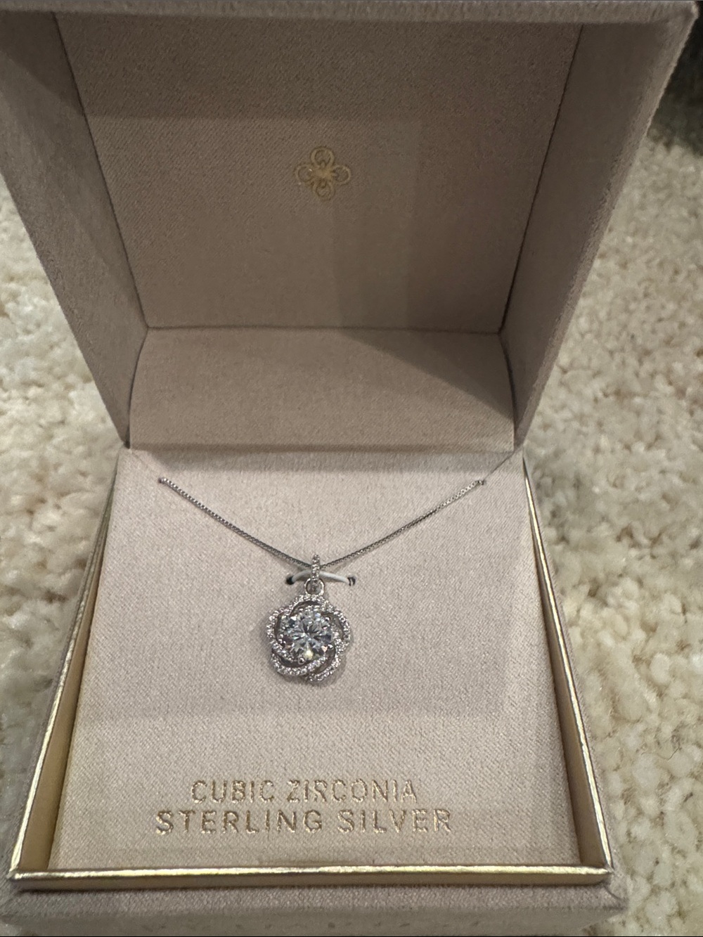 Sterling Silver Cubic Zirconia 18” Twisted Halo Pendant Necklace